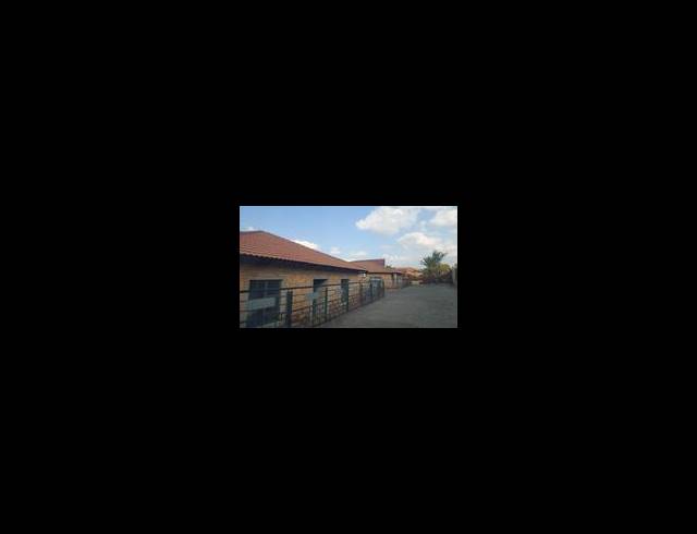 3 BEDROOM PROPERTY TO RENT IN LAUDIUM